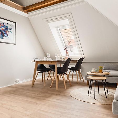 Ferienwohnung 2024 Renovated Luxury Penthouse! Up To 9 Guests! Bergen Exterior foto