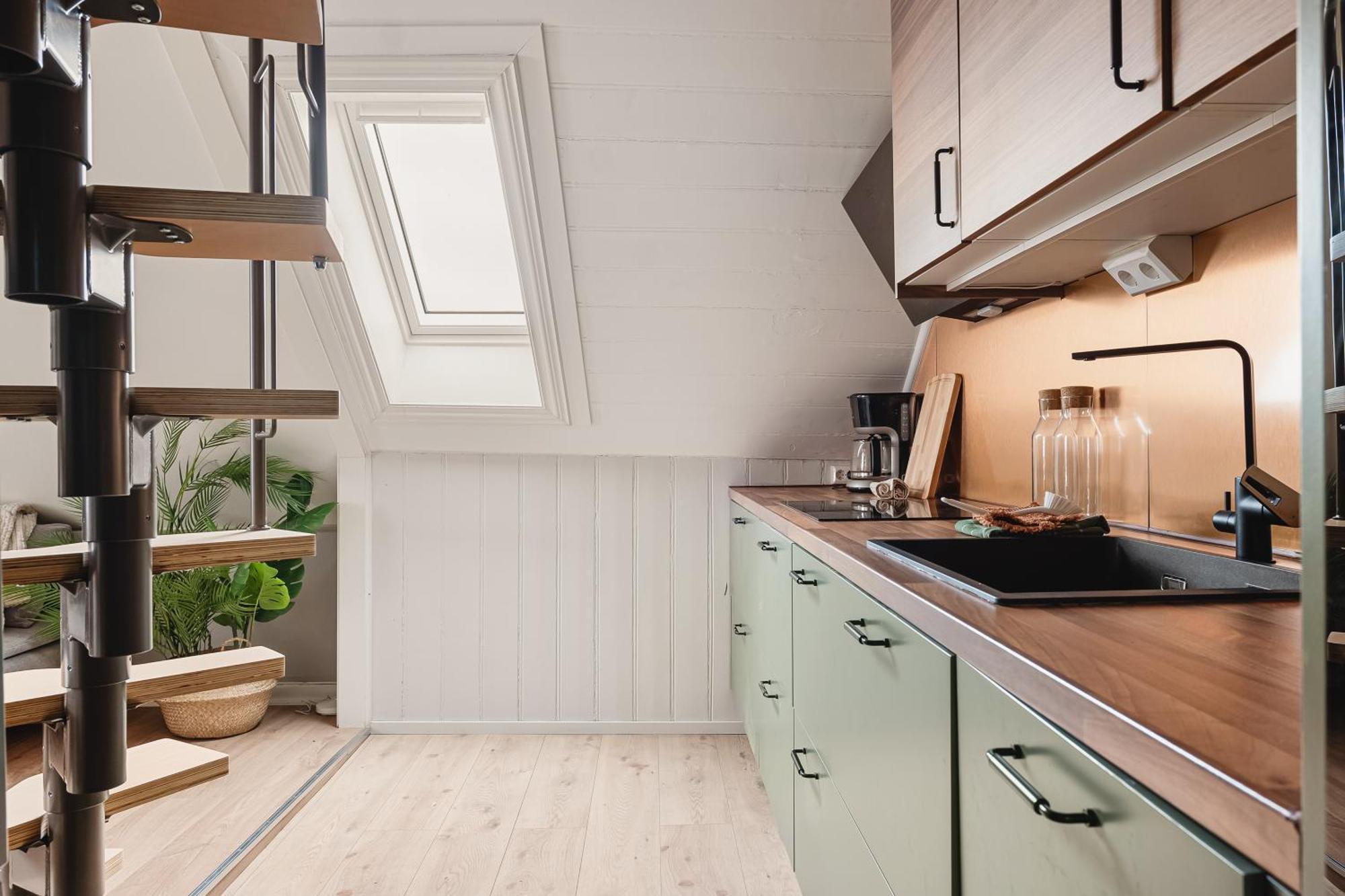 Ferienwohnung 2024 Renovated Luxury Penthouse! Up To 9 Guests! Bergen Exterior foto