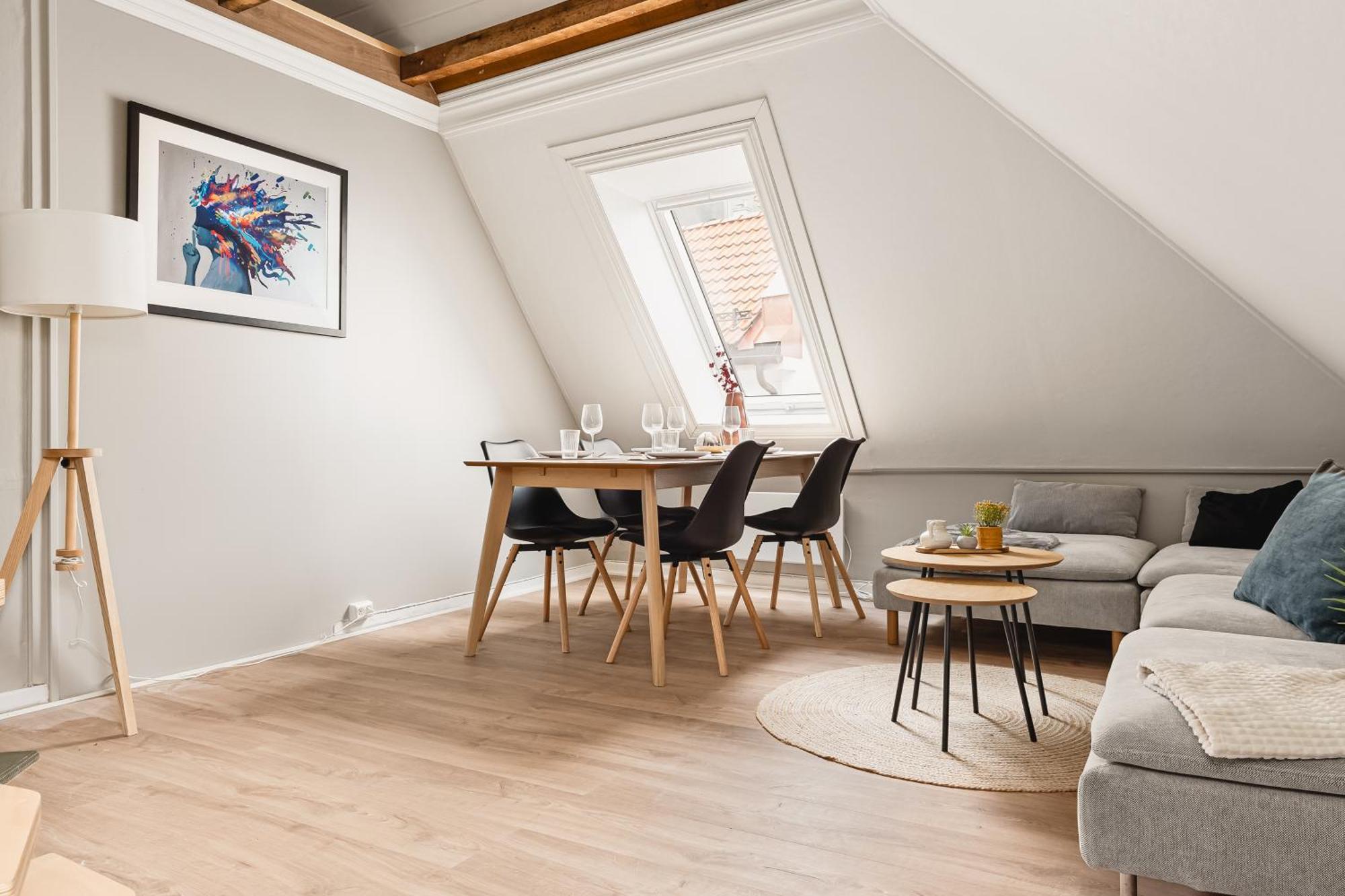 Ferienwohnung 2024 Renovated Luxury Penthouse! Up To 9 Guests! Bergen Exterior foto